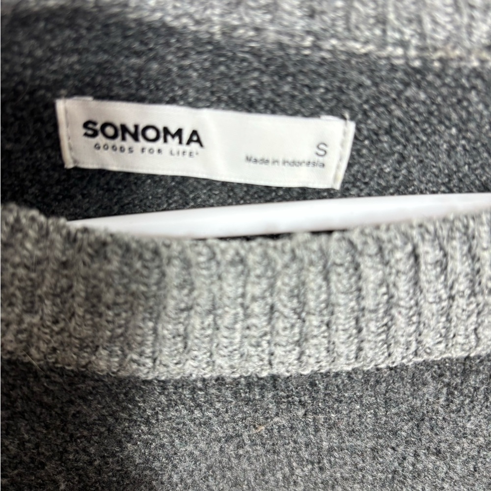 Sonoma Gray and Black Women's Sweater - Picture 4 of 4